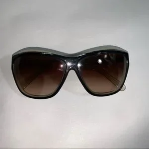 CHANEL | Accessories | 8 Chanel Oversized Twotone Acetate  display picture 3